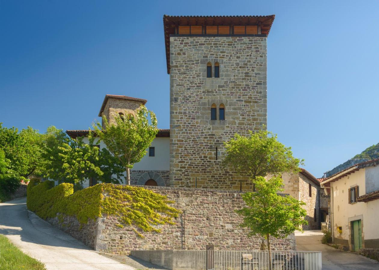 Hotel Rural Torre De Uriz Exterior foto